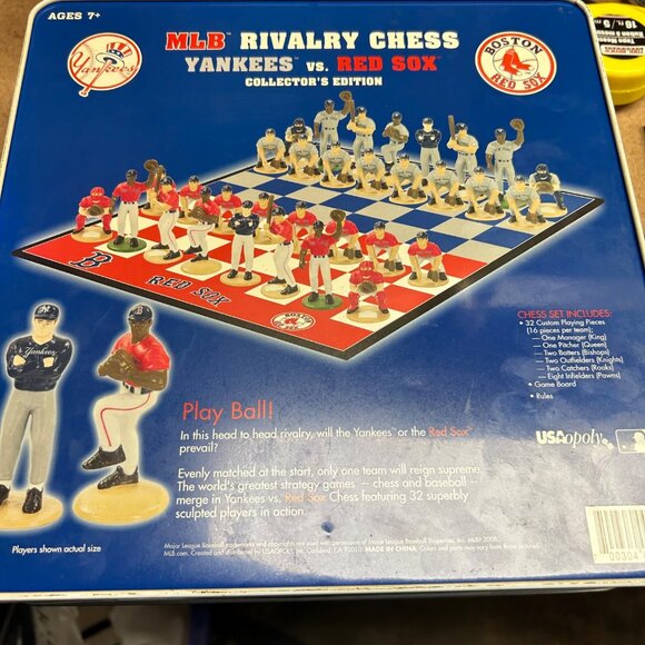 USAopoly MLB Rivalry Chess Yankees Vs RedSox Collector Edition - Picture 8 of 13